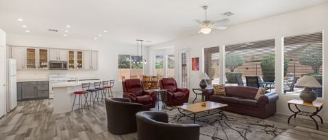 2727 S Drexel