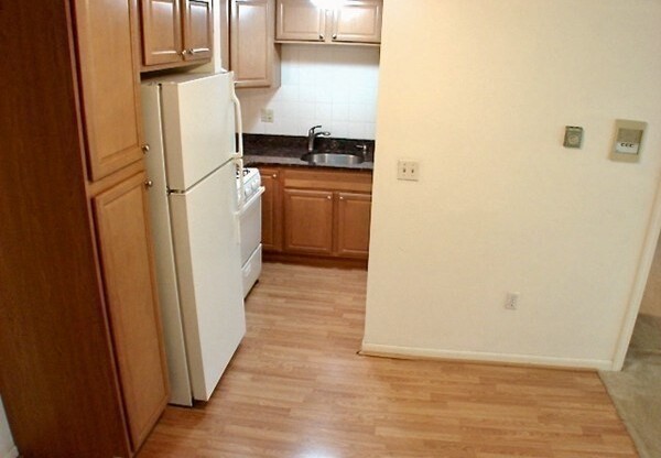 9 RYDER ST