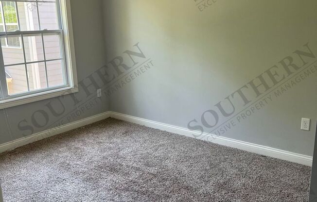3 beds, 2.5 baths, 1,600 sqft, $1,400, Unit Building J, Apartment 1