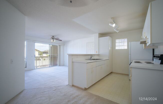 2 beds, 1 bath, $2,500, Unit # 6C