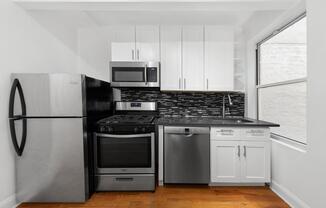 2 beds, 2 baths, 1,000 sqft, $3,200, Unit 1R