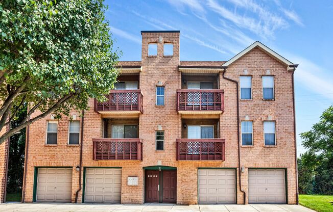 2 beds, 2 baths, 900 sqft, $1,510, Unit 1