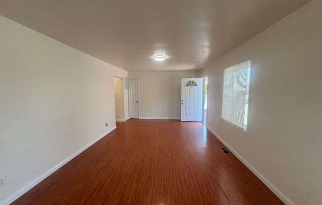 Newly Renovated 2 Bedroom, on San Pablo Ave, in East Richmond Area