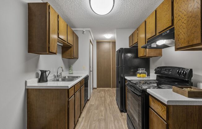 1 bed, 1 bath, 746 sqft, $1,265, Unit 324