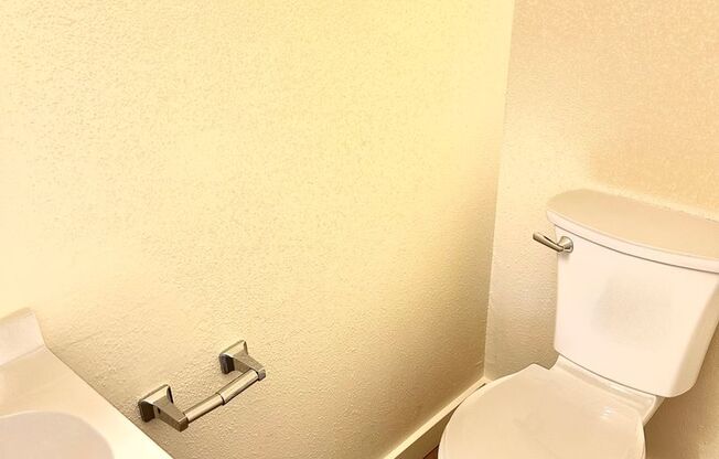 2 beds, 1.5 baths, 800 sqft, $1,499, Unit 1683C