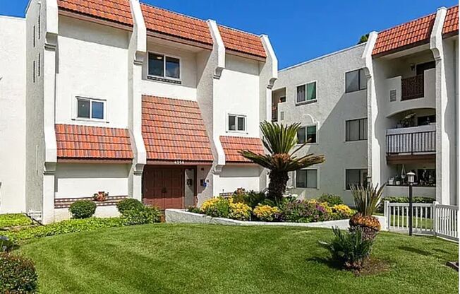 GENESEE - Regency Villas 1 BR Condo, 62+ Community, Available Now!