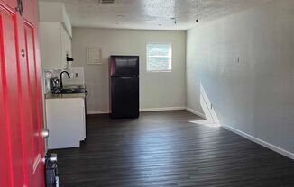 1 bed, 1 bath, 600 sqft, $695