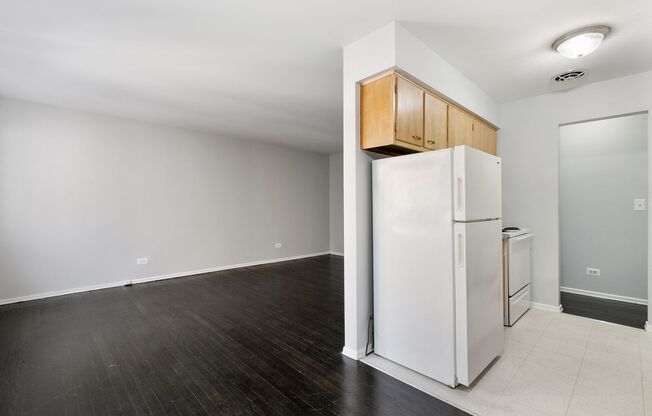 1 bed, 1 bath, 600 sqft, $1,750, Unit 407