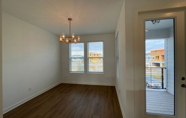 3 beds, 3.5 baths, $3,050