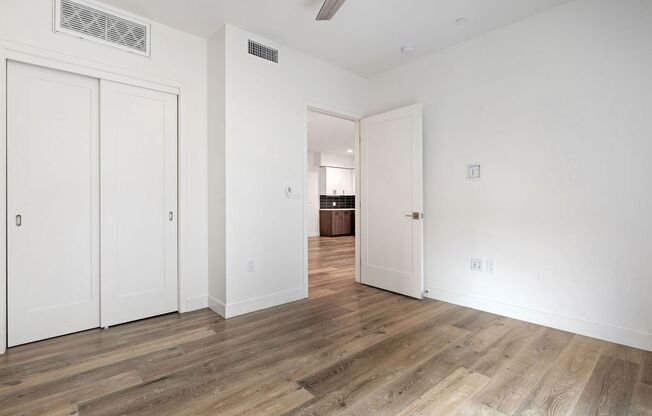 2 beds, 2 baths, 979 sqft, $5,395, Unit 304