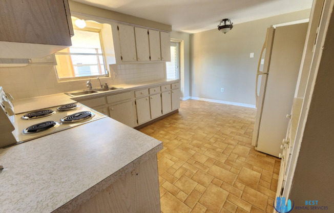 2 beds, 1 bath, $1,450