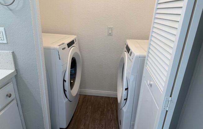 1 bed, 1 bath, 694 sqft, $2,455, Unit 811