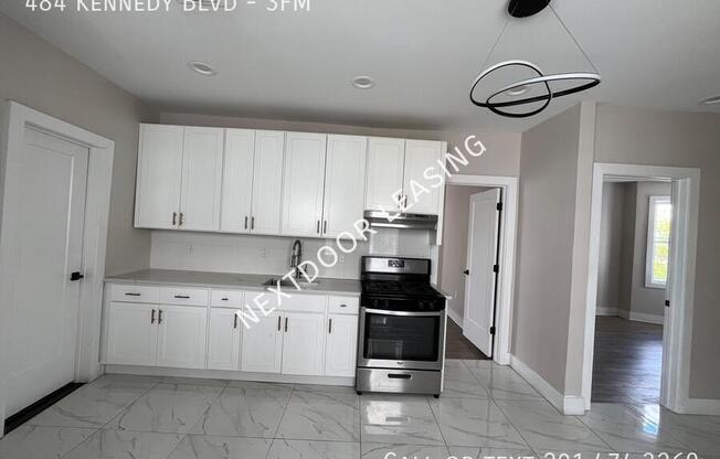 484 Kennedy Blvd 1F