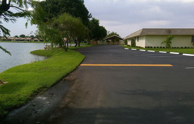 481 Banks Rd Margate, FL 33063