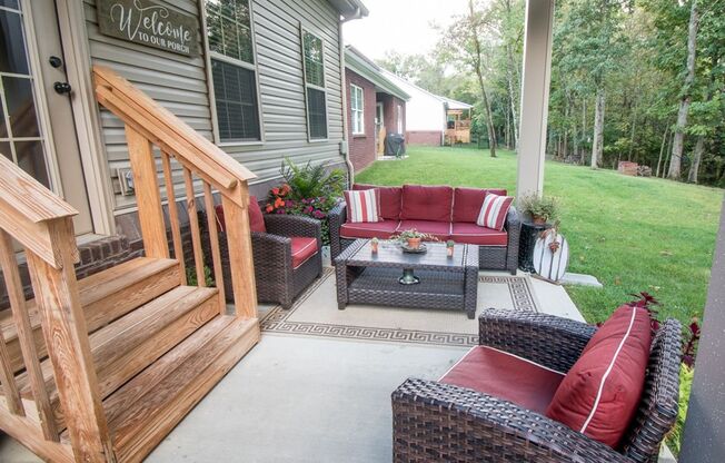4 beds, 2 baths, $2,800