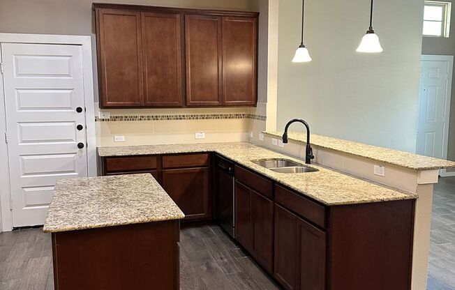 New Duplex Unit in Conroe TX!