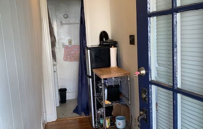Studio, 1 bath, 325 sqft, $1,425, Unit #D