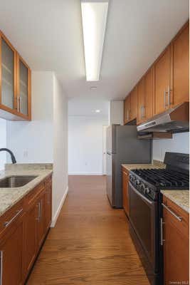 1 bed, 1 bath, 900 sqft, $3,500, Unit PH2K
