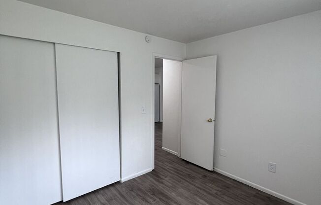 2 beds, 1 bath, 700 sqft, $1,250, Unit 01A