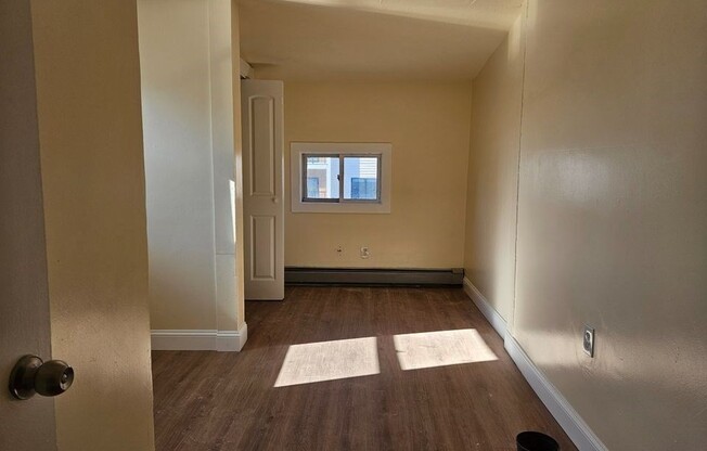 3 beds, 1 bath, 816 sqft, $2,700, Unit 2