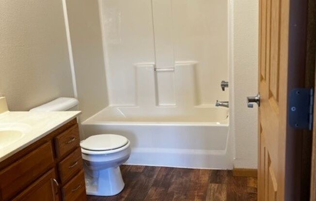 3 beds, 2 baths, 1,328 sqft, $1,955, Unit 54682