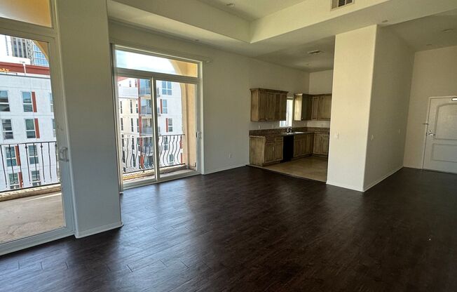 2 beds, 2.5 baths, 1,247 sqft, $3,150, Unit 201