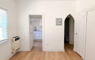 5617 La Mirada Ave