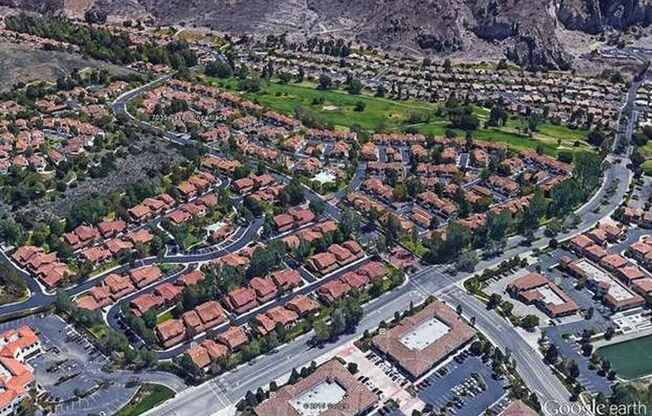 Gated Private End-Unit 2+2 Condo at Camarillo Springs