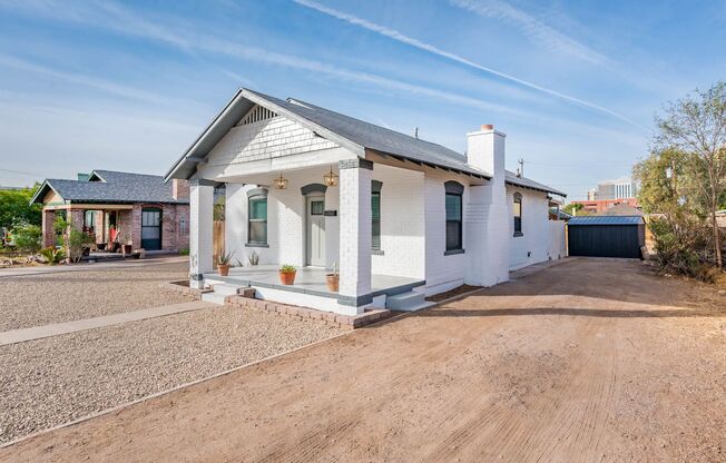 Remodeled Historic 2-bed Home Central Phx