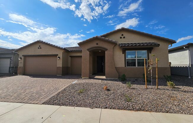 Wonderful new build with family fun amenities