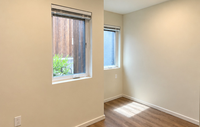 Studio, 1 bath, 180 sqft, $1,195, Unit 325-MFTE