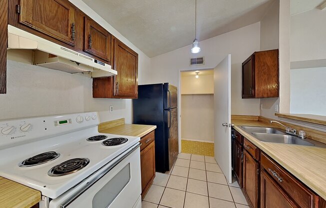 7313 PINEBERRY RD