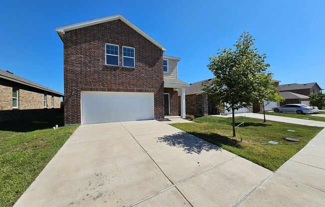 Beautiful 5-bedroom, 2.5-bathroom home in Forney, TX