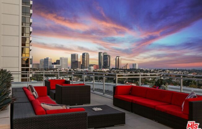 1 bed, 1.5 baths, 1,728 sqft, $7,295, Unit 201