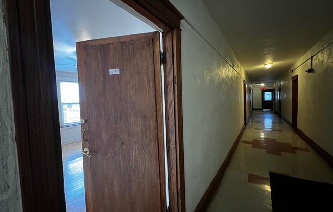 Studio, 1 bath, 400 sqft, $885, Unit 511