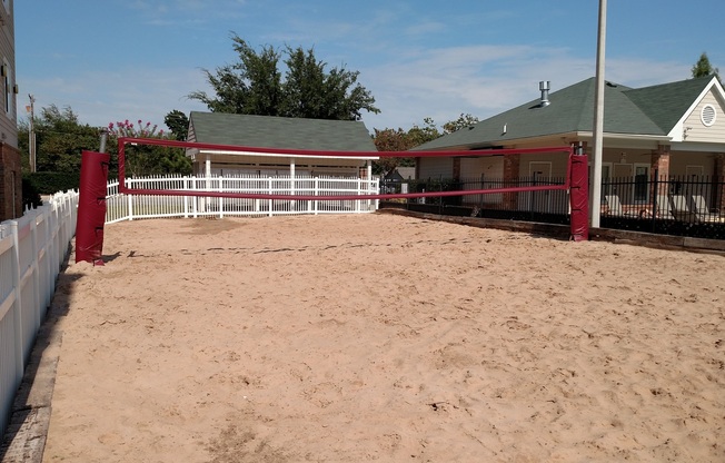 Close to Campus  3 bed 3 bath Condo