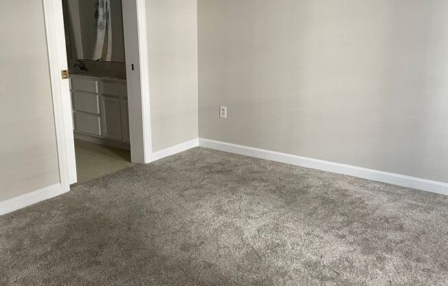 1 bed, 1 bath, $1,600