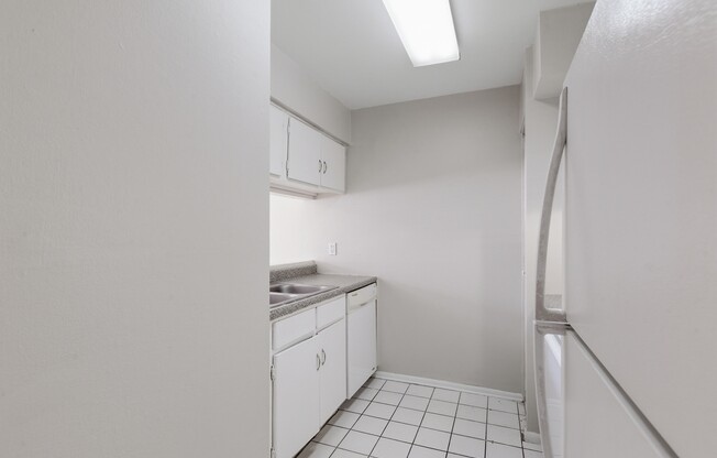 Welcome to Wymore 360 Apartments, where modern kitchens meet convenience. Enjoy spacious layouts with sleek finishes, perfect for cooking and entertaining. Elevate your living experience today—schedule a tour now!