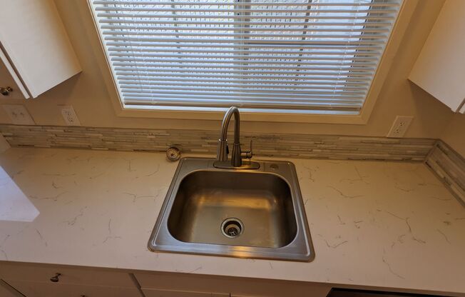 2 beds, 1.5 baths, 900 sqft, $1,425, Unit 7873