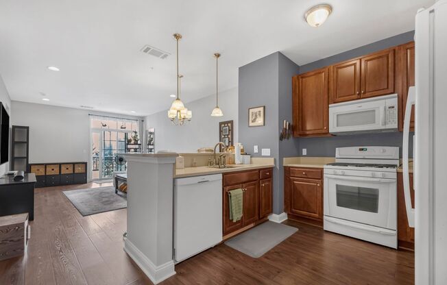 Beautiful 2 Bedroom, 2 Bath Condo In The Heart of Conshohocken!