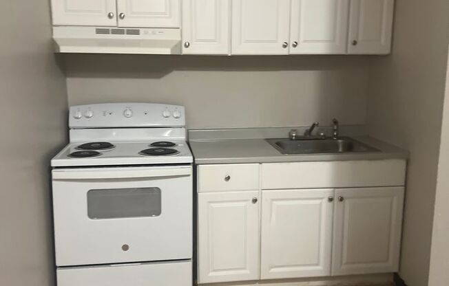 1 bed, 1 bath, 650 sqft, $1,200, Unit 101