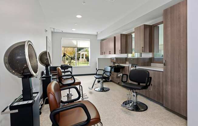 Dominium-Stonepointe-Beauty Salon