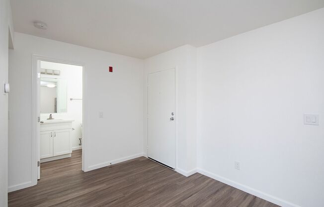2 beds, 2 baths, 965 sqft, $2,995, Unit 311