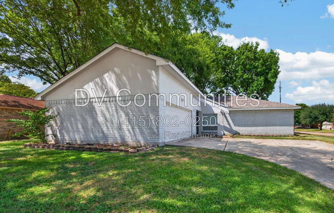9747 ROCKY HOLW RD
