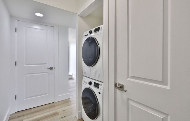 In-unit Washer/Dryer