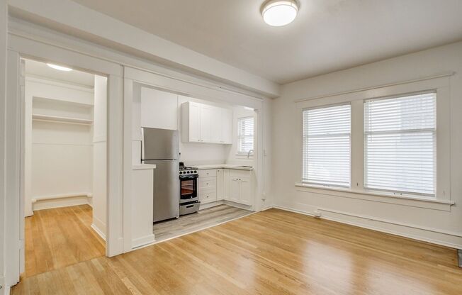 1 bed, 1 bath, 475 sqft, $1,595, Unit Unit 05