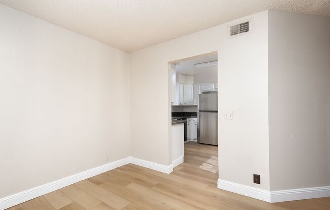 2 beds, 2 baths, $1,495, Unit # 2050