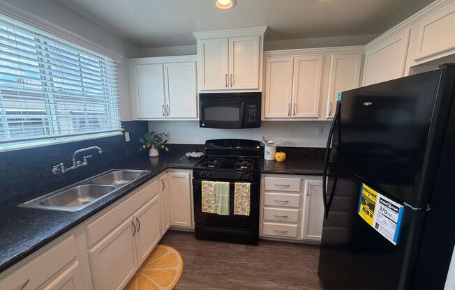 1 bed, 1 bath, 675 sqft, $2,350, Unit VV-322