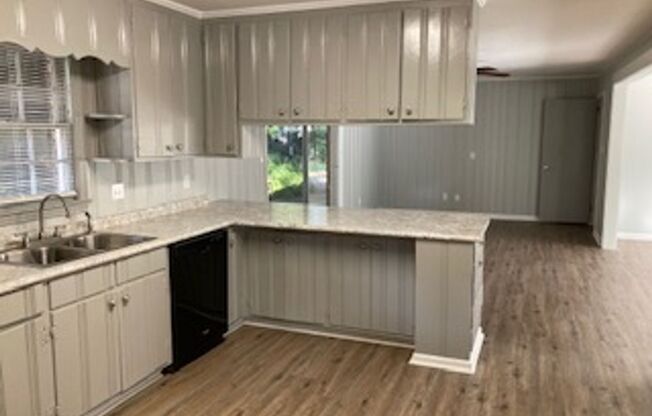 Newly Remodeled 3 Bed 2 Bath