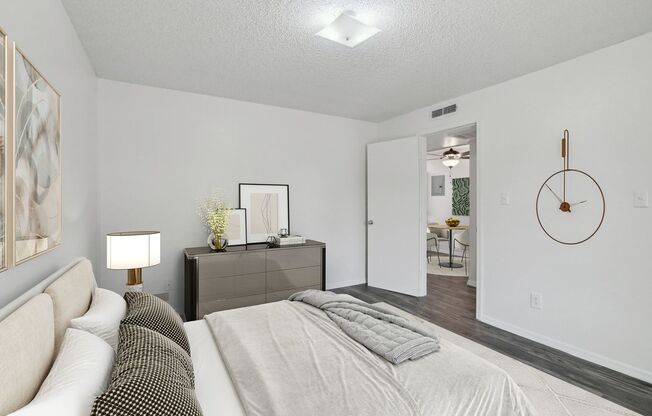 1 bed, 1 bath, 650 sqft, $1,275, Unit 2067